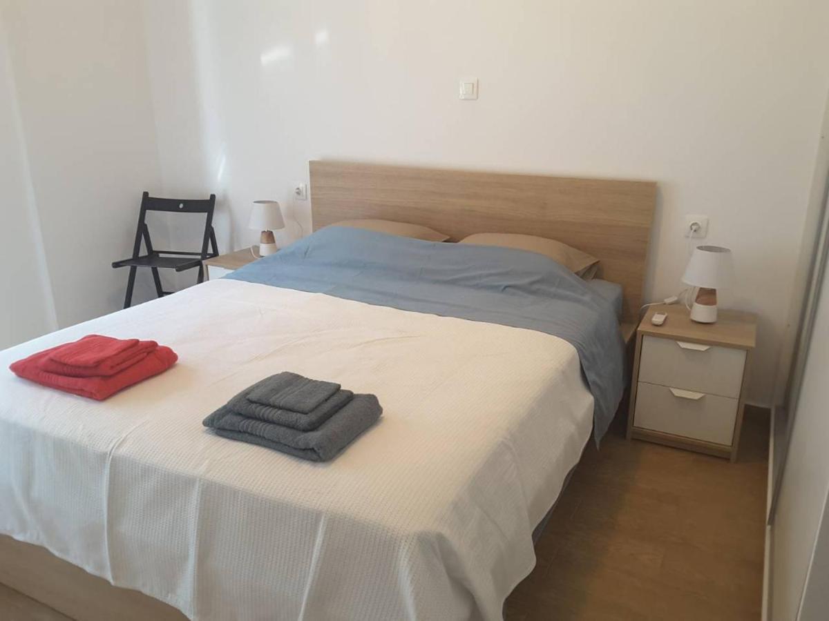 Seaview Apartment In Theheart Of Loutraki Extérieur photo