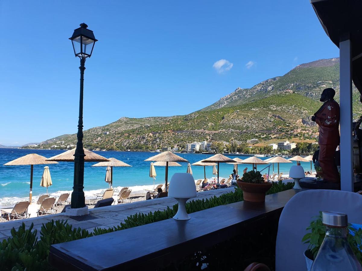 Seaview Apartment In Theheart Of Loutraki Extérieur photo